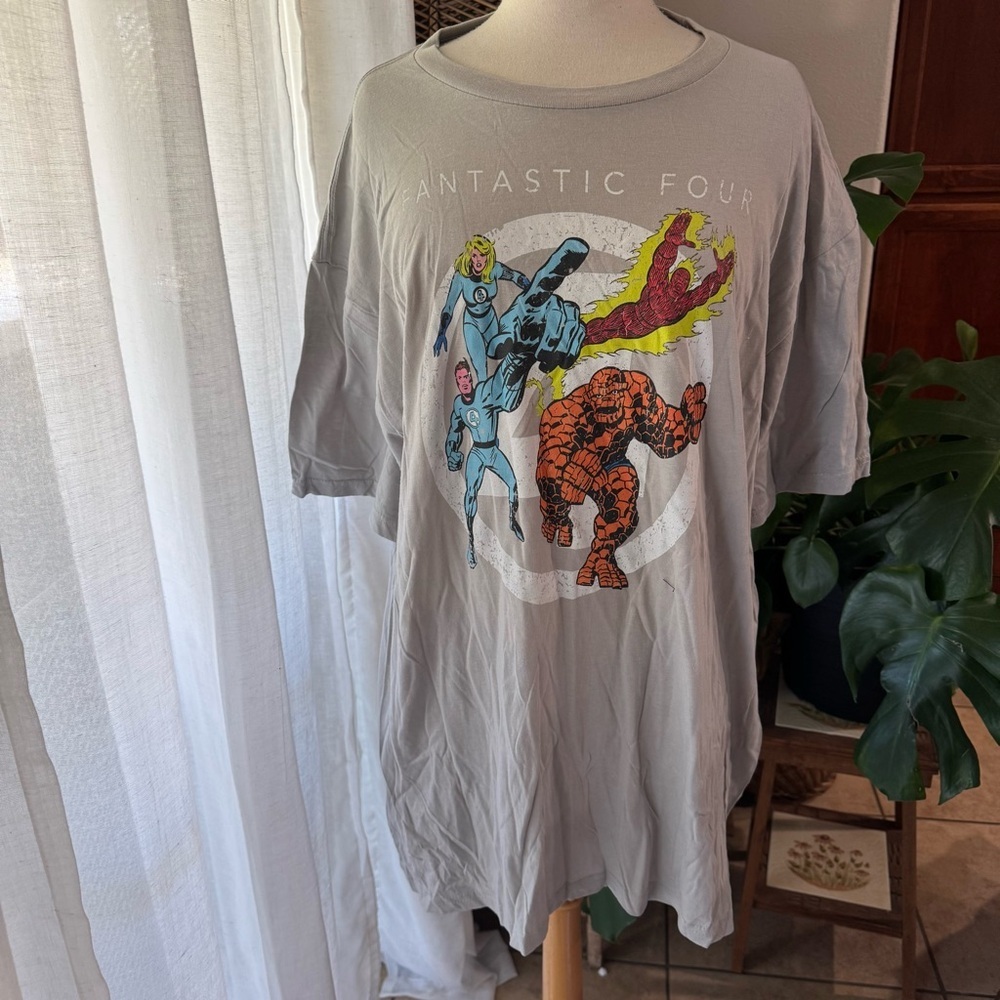 Marvel‎ Disney Fantastic Four Gray T-Shirt